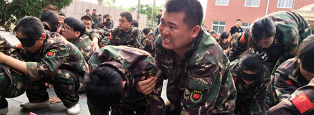 學會感恩，感恩父母給我生命，感恩公司給我平臺！